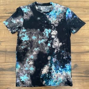 ✨Deal!!✨ Bundle any T Shirts get all 50% off Men's Hollister Tie Dye Shirt
